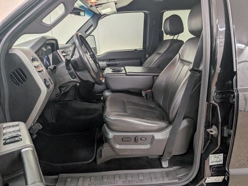 Used 2012 Ford F350 Lariat w/ Chrome Pkg image 8