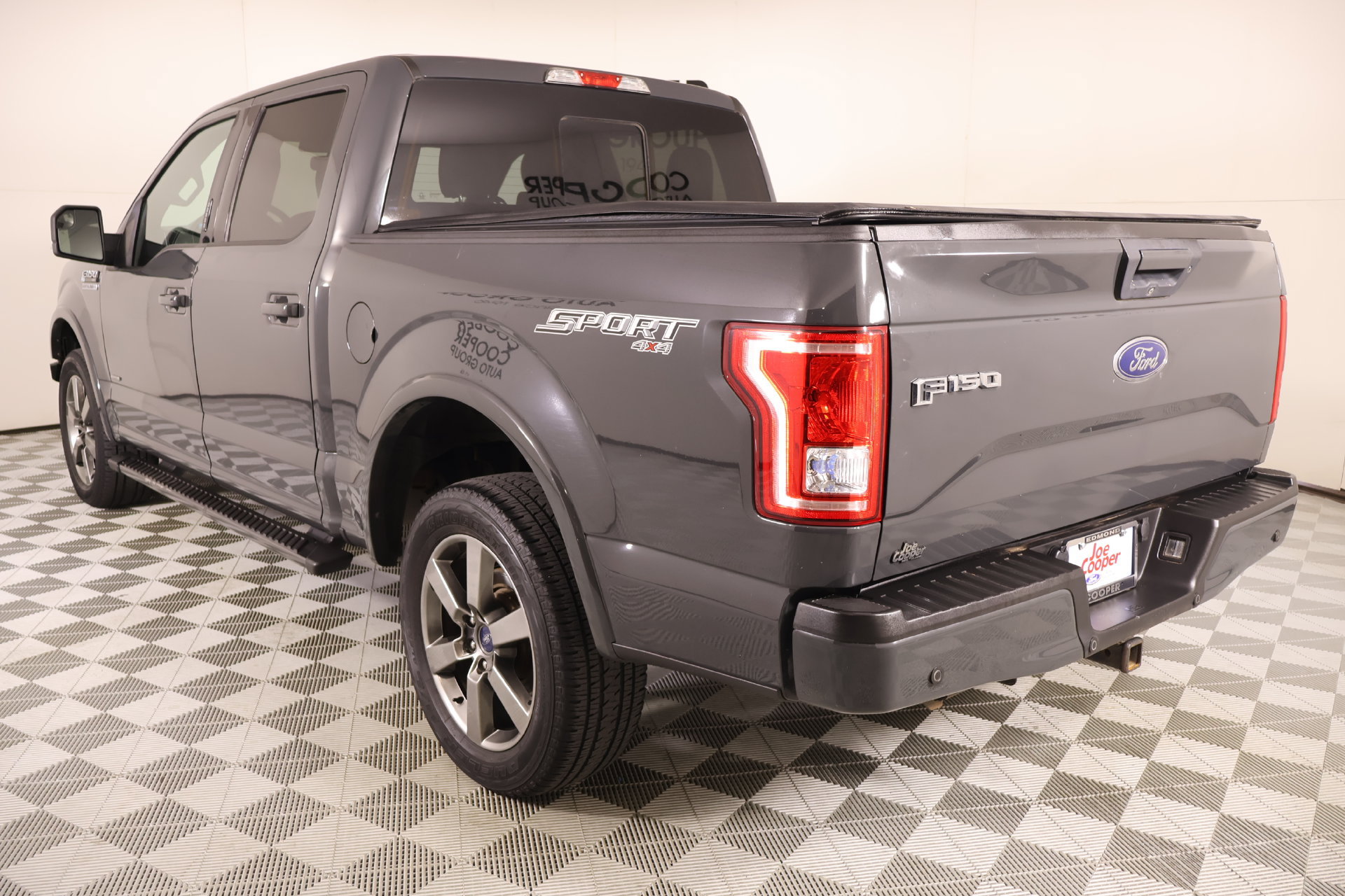 Used 2017 Ford F150 XLT w/ Equipment Group 302A Luxury AWD/4WD image 23