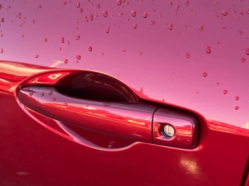 Used 2020 Nissan Versa SV image 19