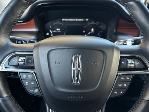 Certified 2021 Lincoln Nautilus Reserve image 23