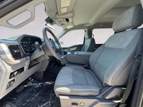 Used 2023 Ford F150 XLT RWD image 10