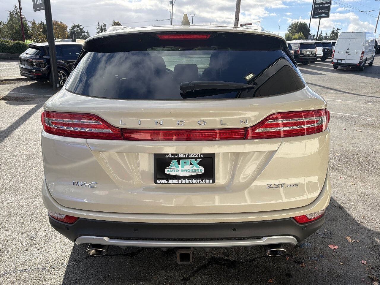 Used 2018 Lincoln MKC Reserve AWD/4WD image 5
