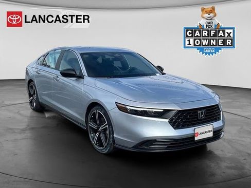 Used 2025 Honda Accord Sport image 1