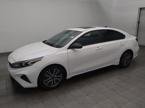 Used 2024 Kia Forte GT-Line w/ GT-Line Premium Package FWD image 2