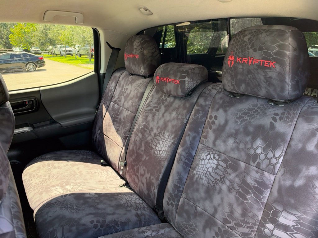Used 2018 Toyota Tacoma SR5 AWD/4WD image 11