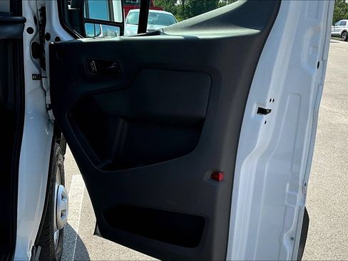 Used 2024 Ford Transit 250 Low Roof AWD image 19