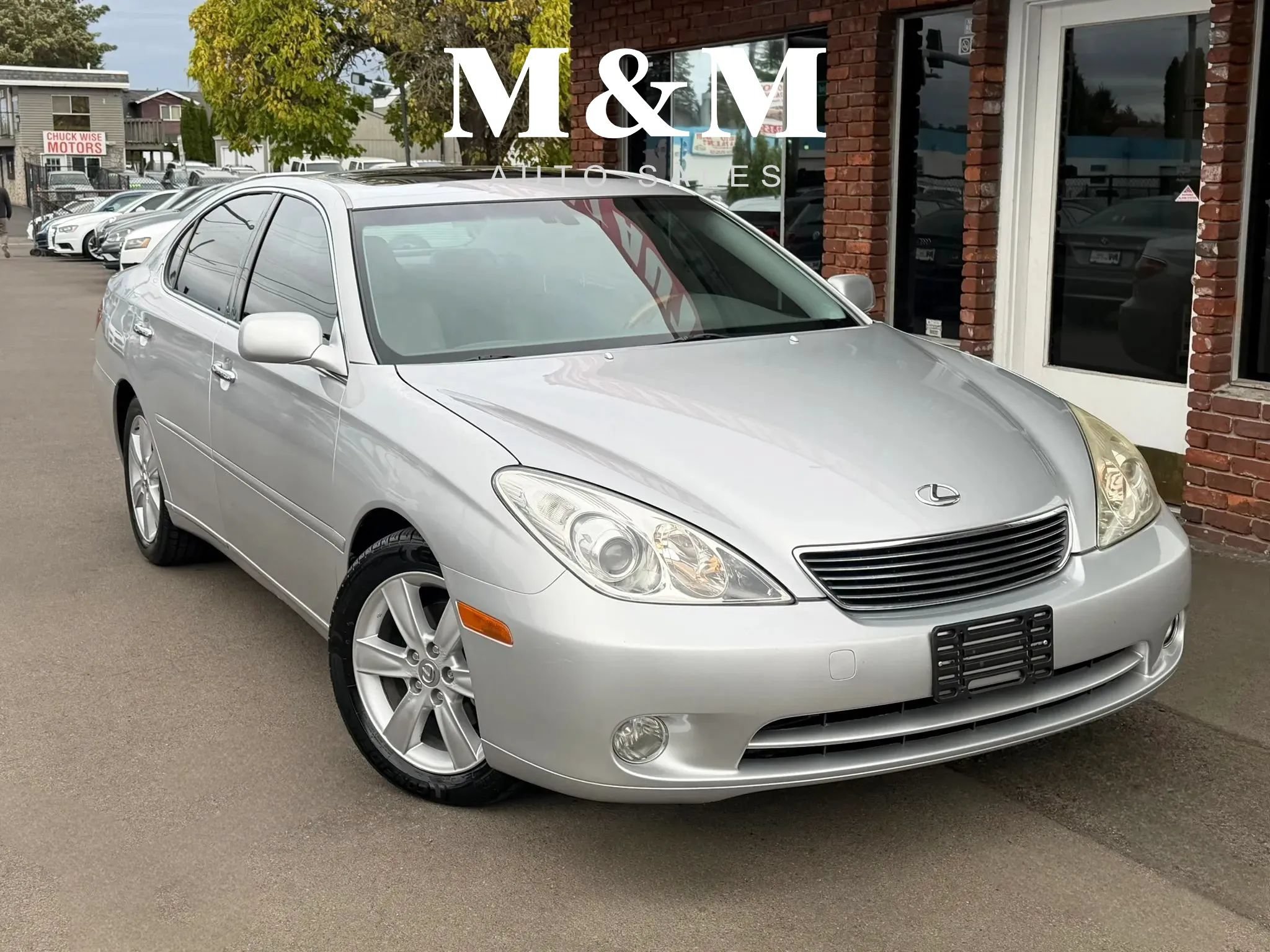 Used 2005 Lexus ES 330 FWD image 1