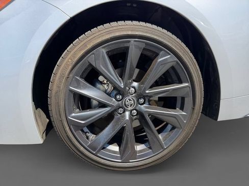 Used 2025 Toyota Corolla SE w/ SE Premium Package FWD image 12
