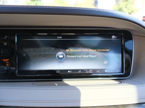 Used 2015 Mercedes-Benz S 550 Sedan image 33