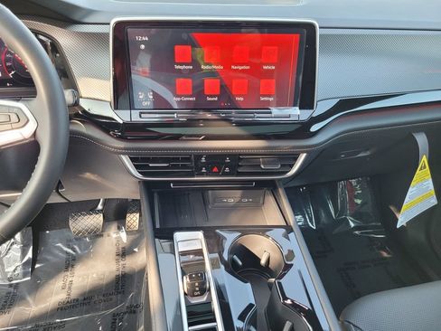 New 2025 Volkswagen Atlas Cross Sport SEL AWD/4WD image 18