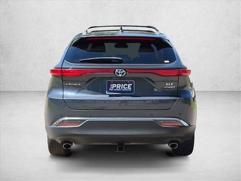 Used 2021 Toyota Venza XLE w/ Carpet Mat Package (TMS) AWD/4WD image 6