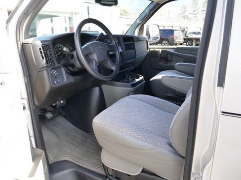 Used 2007 GMC Savana 1500 AWD Passenger w/ LT Preferred Equipment Group image 15