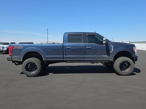 Used 2019 Ford F350 Platinum AWD/4WD image 9