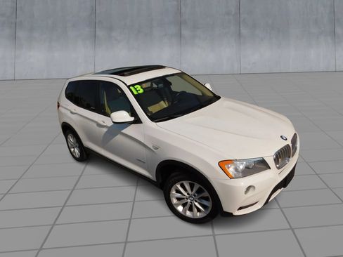 Used 2013 BMW X3 xDrive28i AWD/4WD image 2