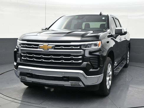 Used 2025 Chevrolet Silverado 1500 LTZ image 8