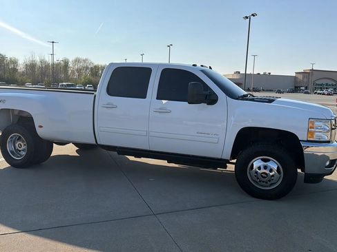 Used 2013 Chevrolet Silverado 3500 LTZ w/ LTZ Plus Package image 30