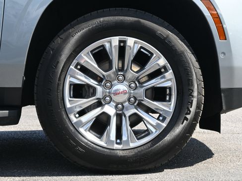 Used 2025 GMC Yukon Denali image 24