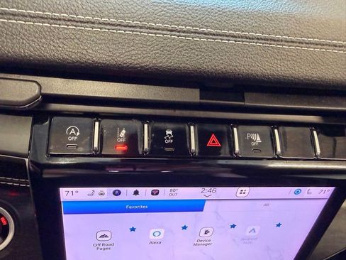 Used 2025 Jeep Grand Cherokee L Limited image 32