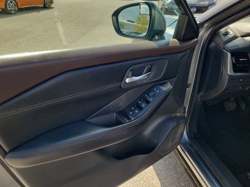 Certified 2023 Nissan Rogue SV w/ SV Premium Package image 24