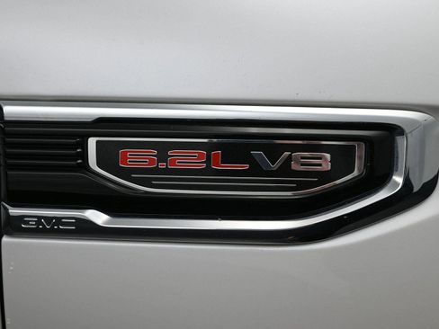 Used 2024 GMC Sierra 1500 Denali image 6