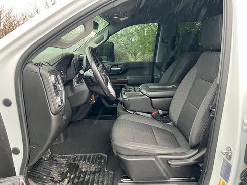 Used 2022 GMC Sierra 3500 SLE w/ Remote Start Package image 8