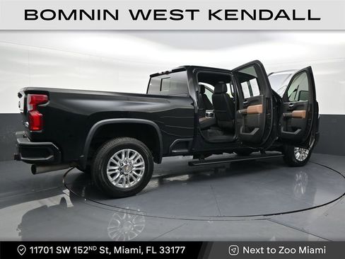 Used 2022 Chevrolet Silverado 2500 High Country w/ Z71 Off-Road Package image 28