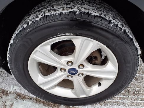 Used 2016 Ford Escape SE image 8