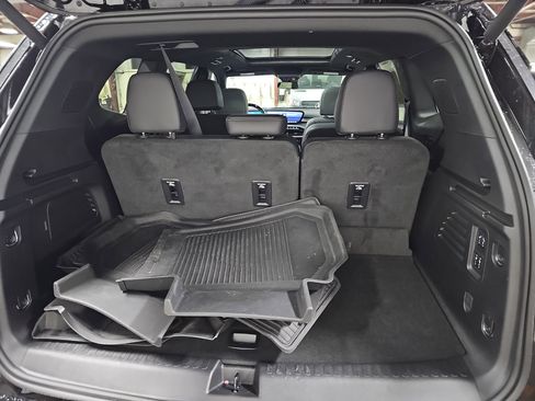 Used 2025 Buick Enclave Sport Touring w/ Super Cruise Package image 14