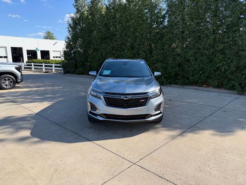 Used 2023 Chevrolet Equinox RS FWD image 6