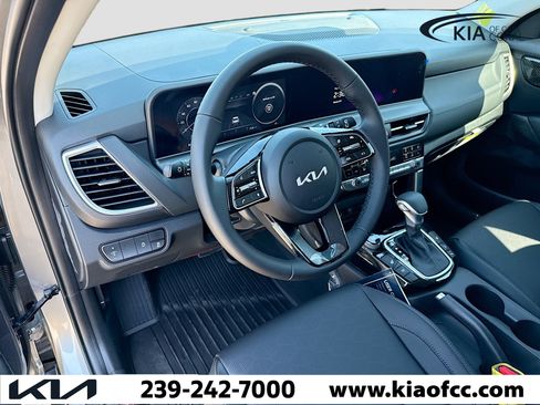 New 2026 Kia Seltos EX image 23