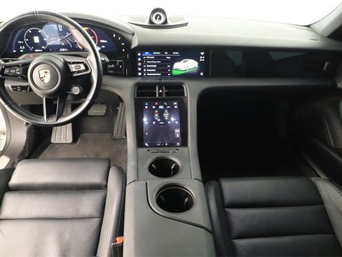 Used 2021 Porsche Taycan 4S image 21