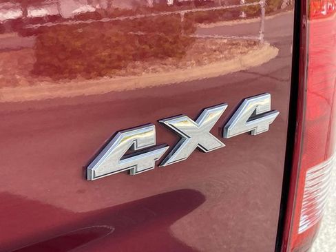 Used 2015 RAM 2500 SLT image 12