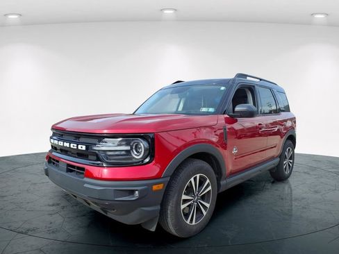 Used 2021 Ford Bronco Sport Outer Banks image 3