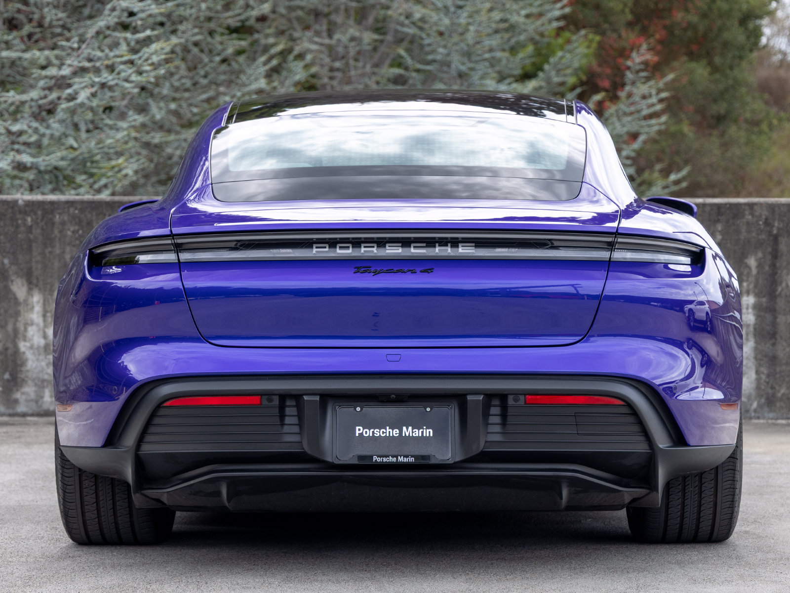 Certified 2025 Porsche Taycan AWD/4WD image 10