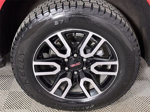 Used 2024 GMC Yukon AT4 w/ Technology Package image 34