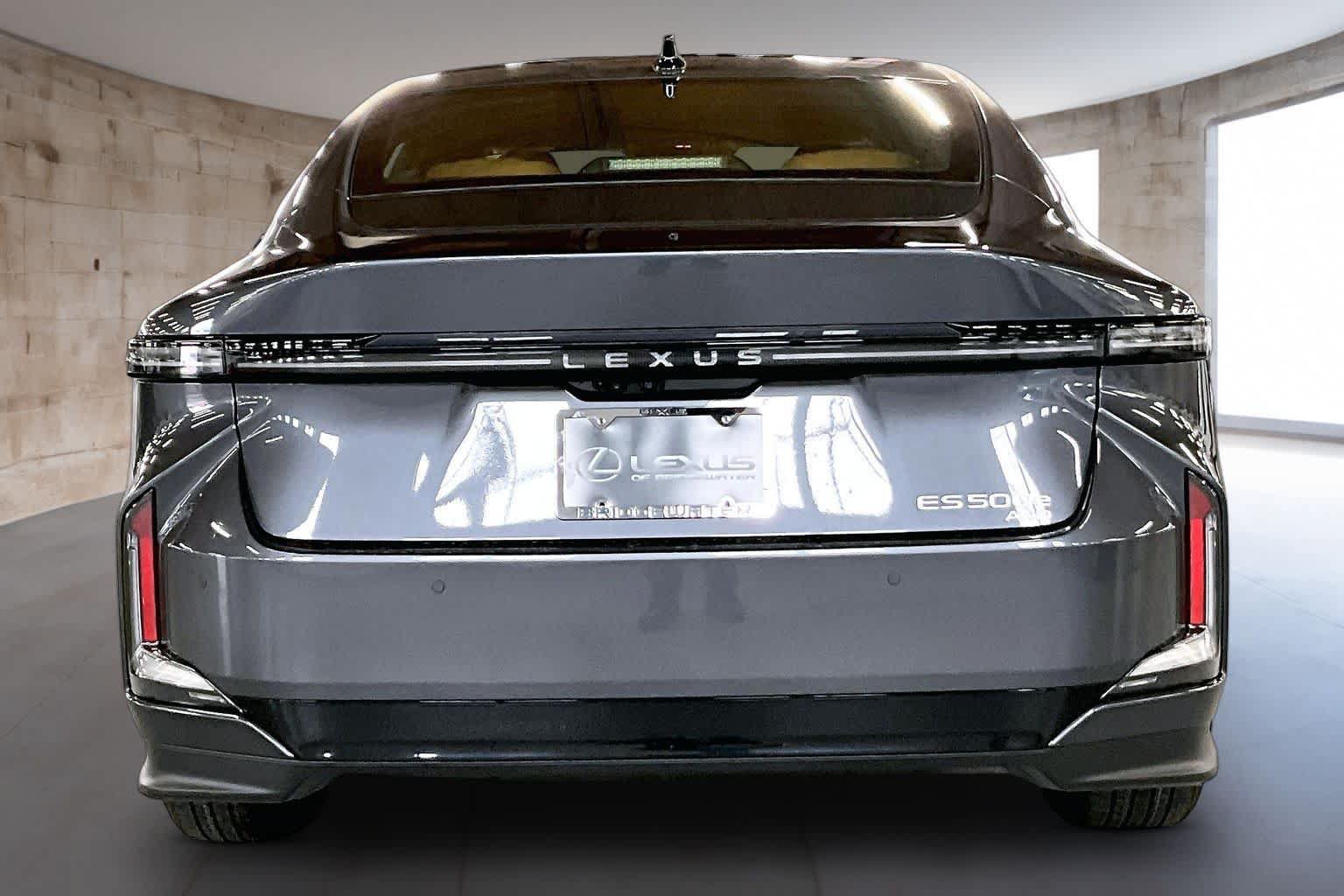 New 2026 Lexus ES 500e AWD/4WD image 4