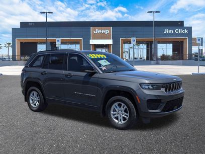 Certified 2025 Jeep Grand Cherokee Laredo w/ MOPAR Finishing Package
