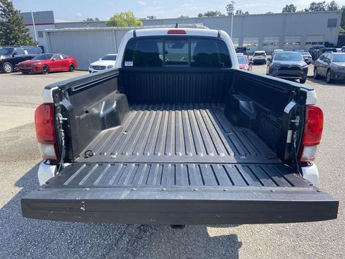 Used 2022 Toyota Tacoma SR w/ SX Package RWD image 8