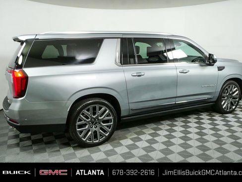 Used 2025 GMC Yukon XL Denali Ultimate w/ LPO, Floor Liner Package AWD/4WD image 2