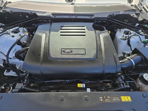 Used 2023 Land Rover Defender 110 S AWD/4WD image 29