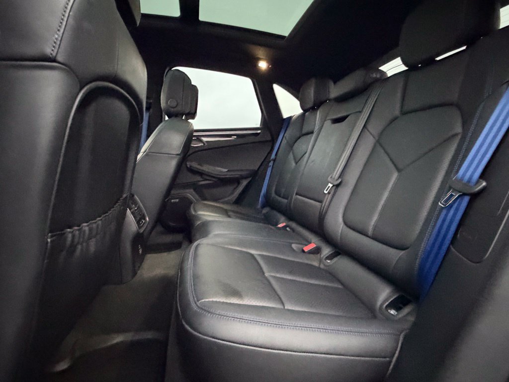Used 2024 Porsche Macan S AWD/4WD image 9