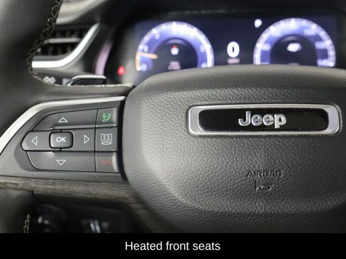 Used 2024 Jeep Grand Cherokee Limited w/ Luxury Tech Group II image 28