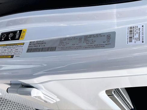 Certified 2023 Jeep Gladiator Overland image 65