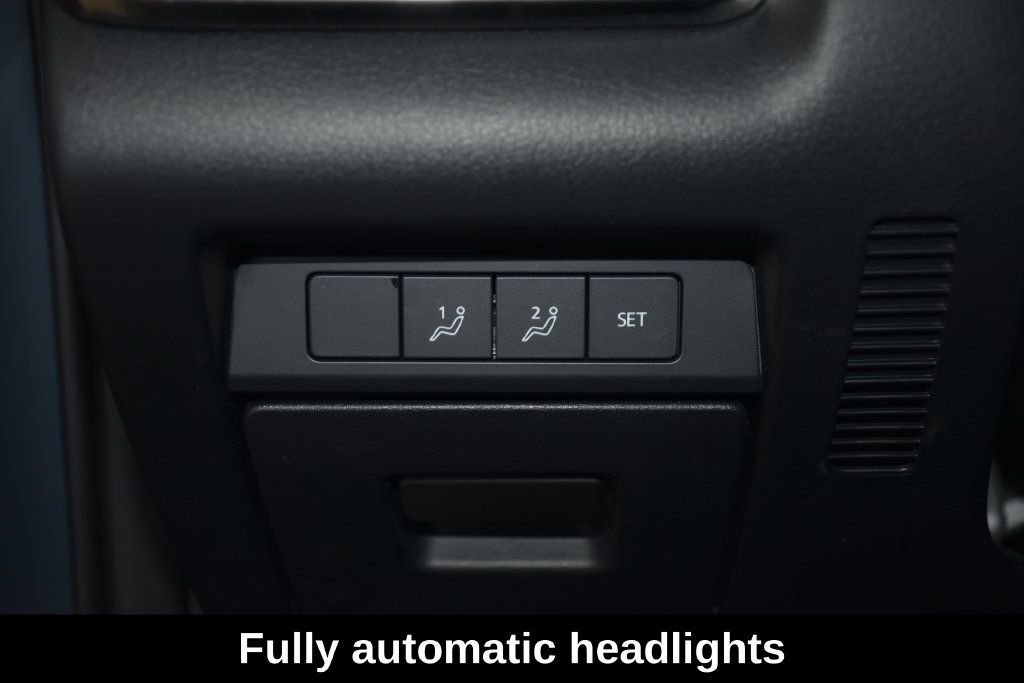 Used 2025 MAZDA CX-30 AWD 2.5 S w/ Preferred Package image 15