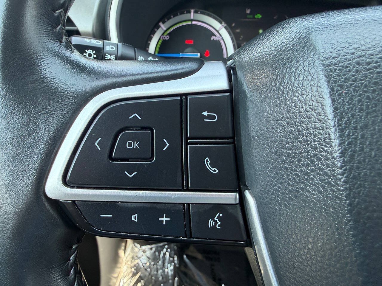 Used 2022 Toyota Highlander XLE AWD/4WD image 35
