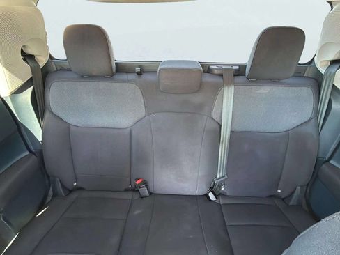 Used 2022 Ford Maverick XL w/ Equipment Group 100A Standard AWD/4WD image 16