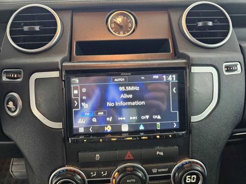 Used 2016 Land Rover LR4 HSE image 25