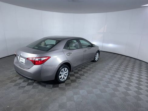 Used 2016 Toyota Corolla LE FWD image 8