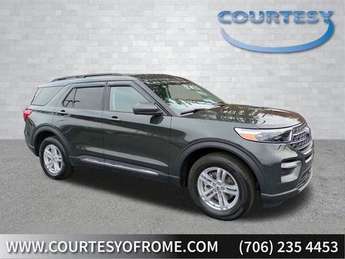 Certified 2022 Ford Explorer XLT w/ Equipment Group 202A image 1