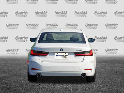 Used 2023 BMW 330i Sedan w/ Premium Package RWD image 8